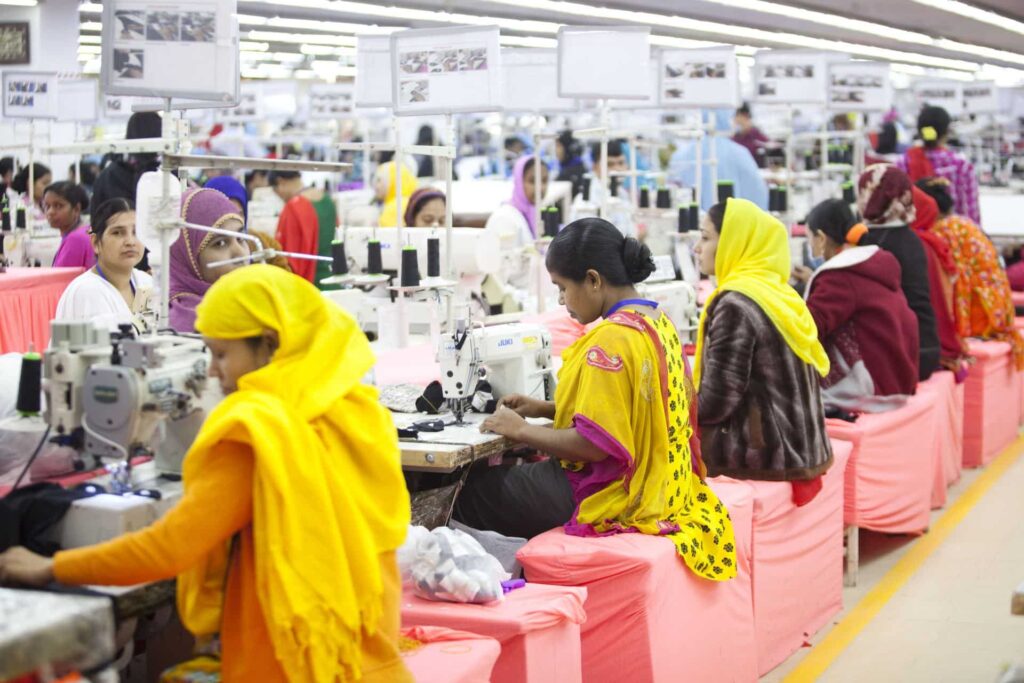 Bangladesh Bypasses India, Shifts Global Textile Export Route via Maldives 1 Garments worker bangladesh