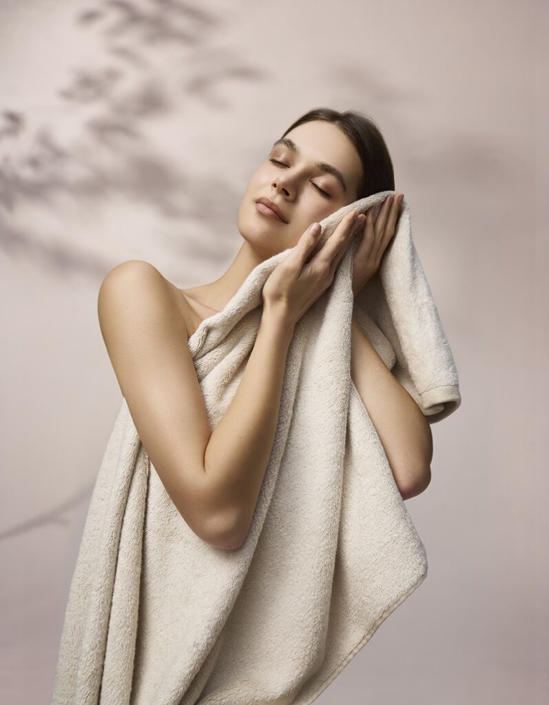 Naia™ from Eastman at NY Home Market Week, continues to drive sustainability through collaboration at the Fiber Innovation Center 1 Naia™ Renew staple fiber for towel