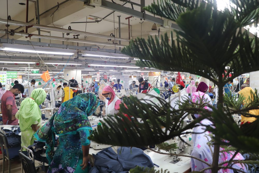 RMG Export bagged $3.3 bn, fetching a positive growth of 16.25% YoY 1 Workers health